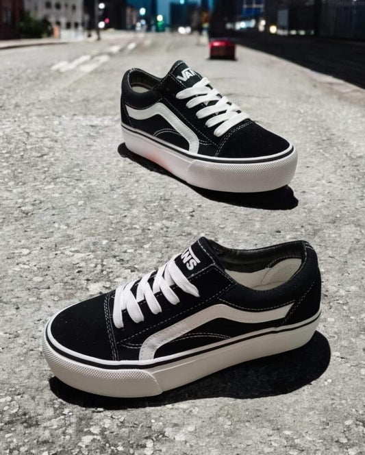 zapatilla estilo vans